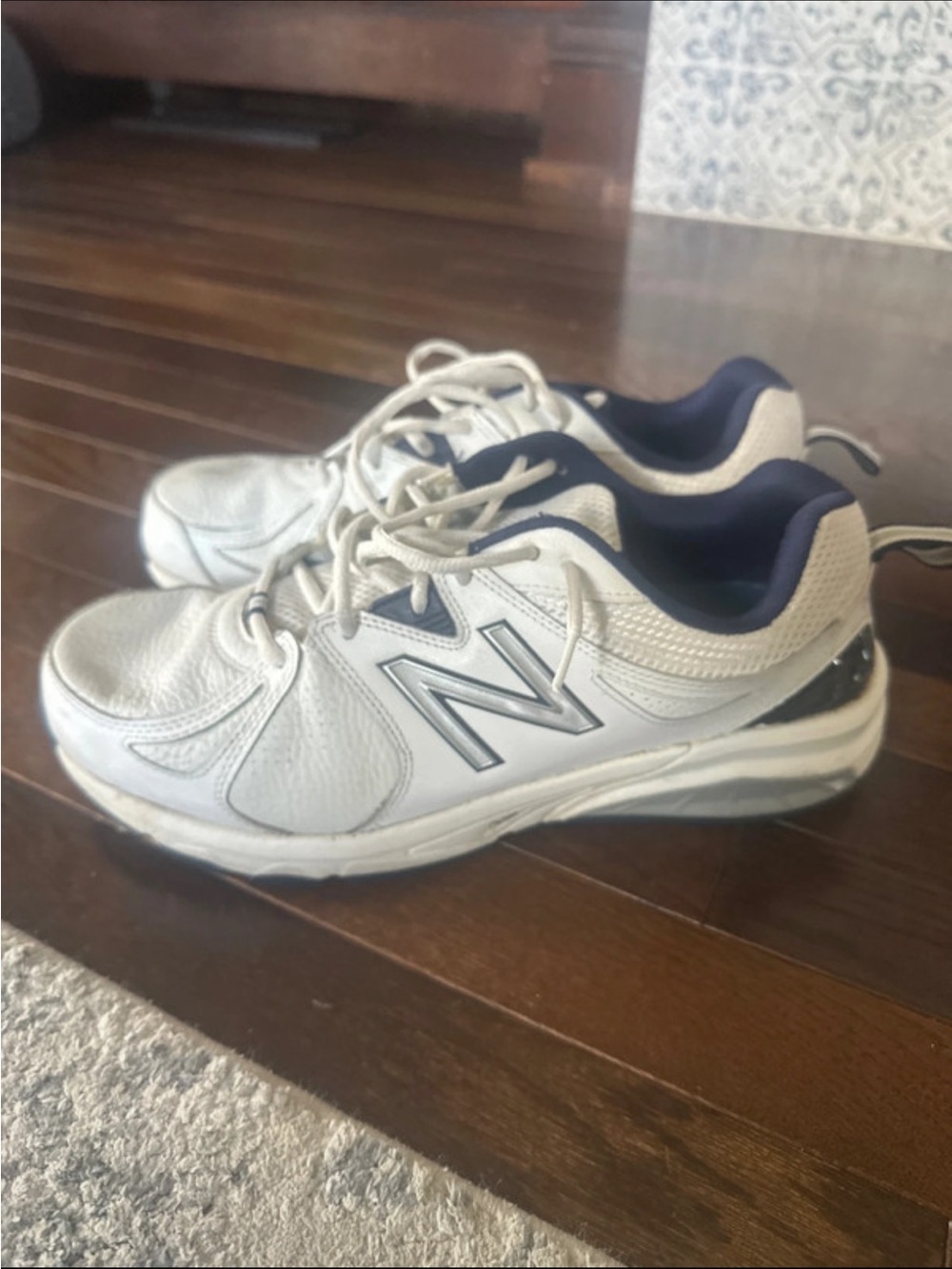 New Balance 857